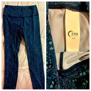 Zyia size 8-10 Luxe leggings. EUC. Worn once. Beautiful green/blue design 💙